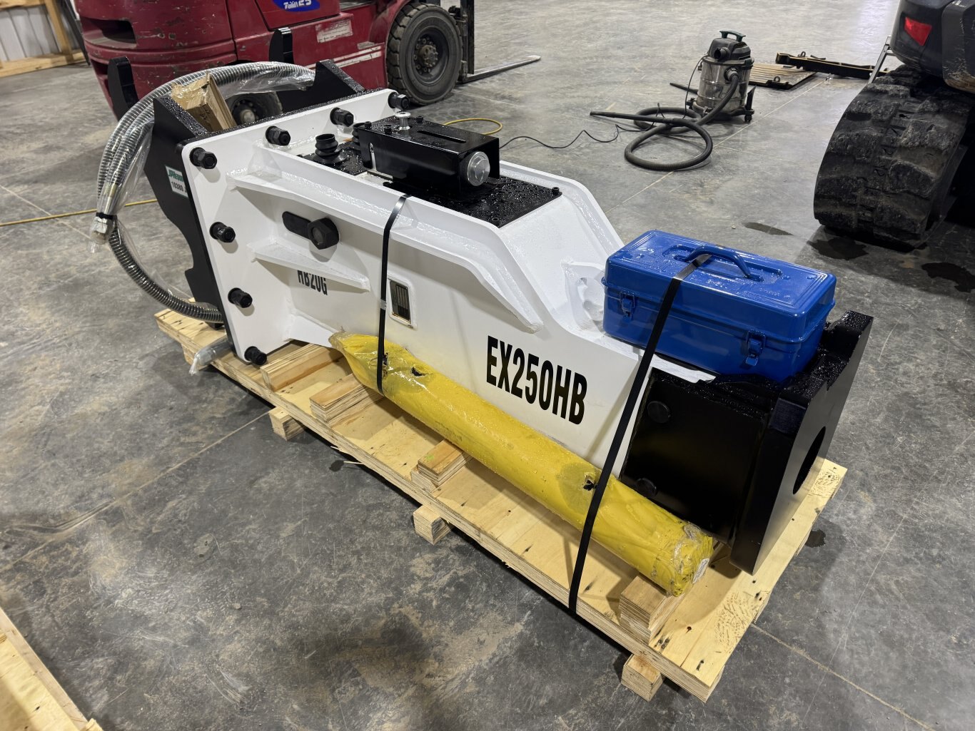 Excavator Breaker 18 25 ton Excavator 250 Series Lugging #10380 JPH