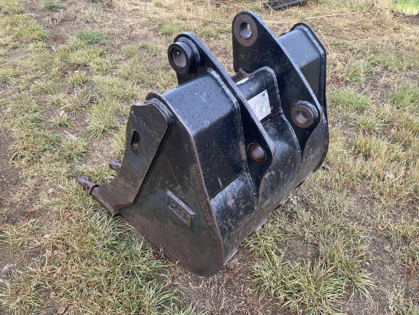 Backhoe Dig Bucket for Caterpillar 30 Inch Pin On Lugging Fits To: 416D, 420D, 420DIT, 424D, 428D, 430D, 430DIT, 432D, 438D, 442D Machines #9271 BP