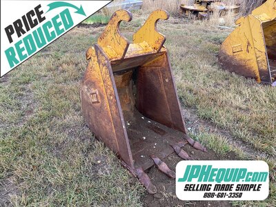 430F Backhoe Dig Bucket 24 Inch - Caterpillar Wedge Lugging - Part# A1P02801 • CWTS-A/AP #9273 BP