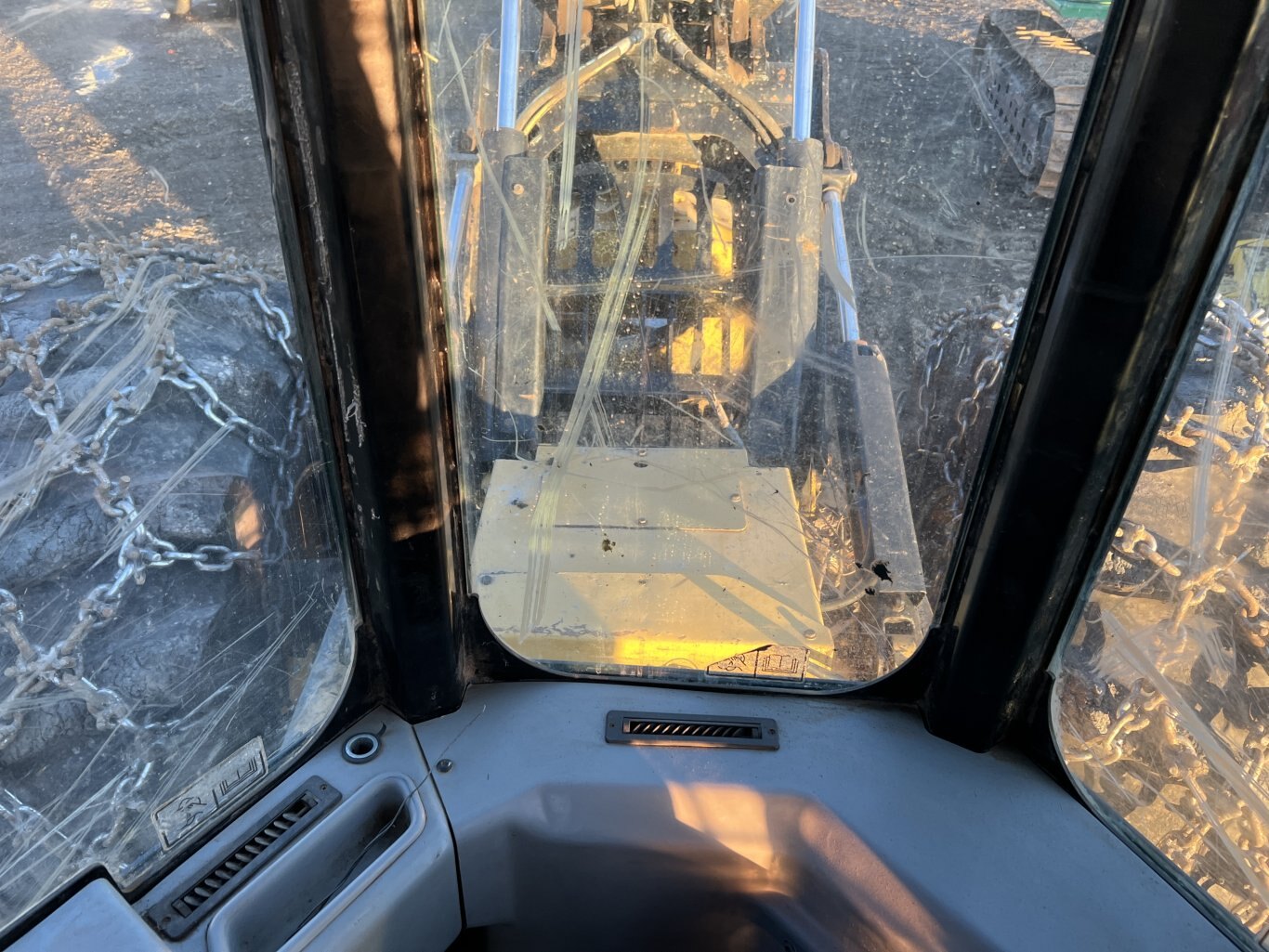 2015 CAT 555D Skidder #9282 JF