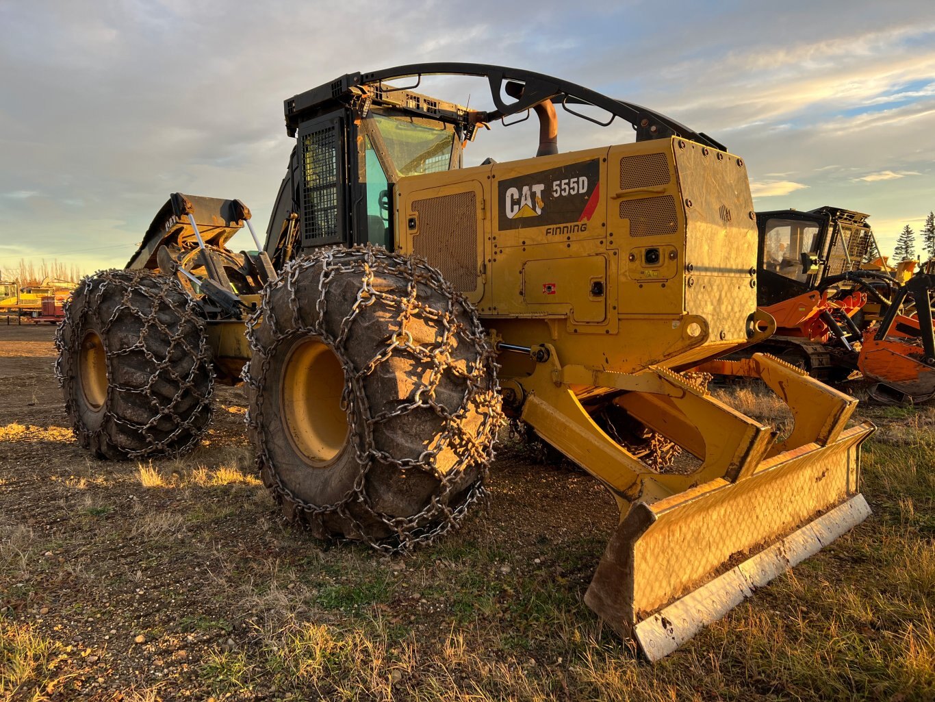 2015 CAT 555D Skidder #9282 JF