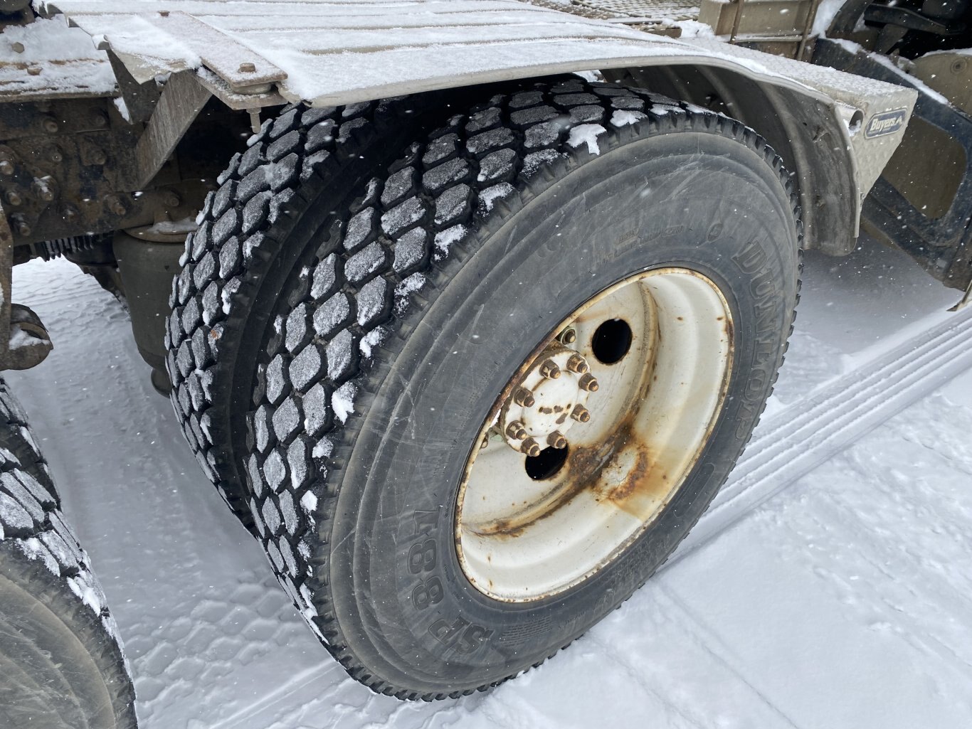 1998 Volvo VNL64 Highway Sleeper Truck #9283 AS