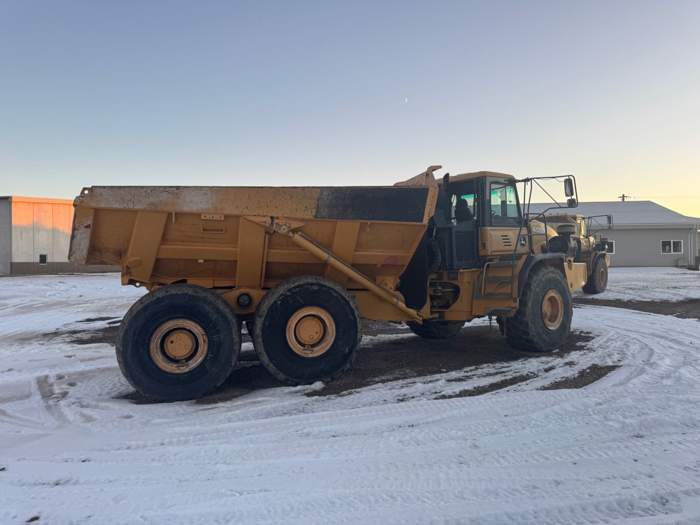 2011 Deere 400D II Rock Truck ADT #9292 JP