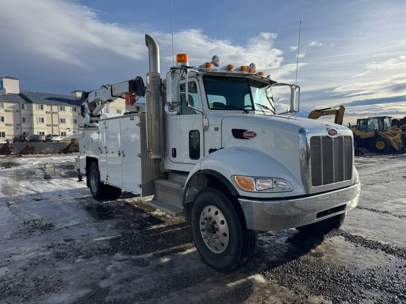 2013 Peterbilt Service Truck only 46,919 kms #9294 JP