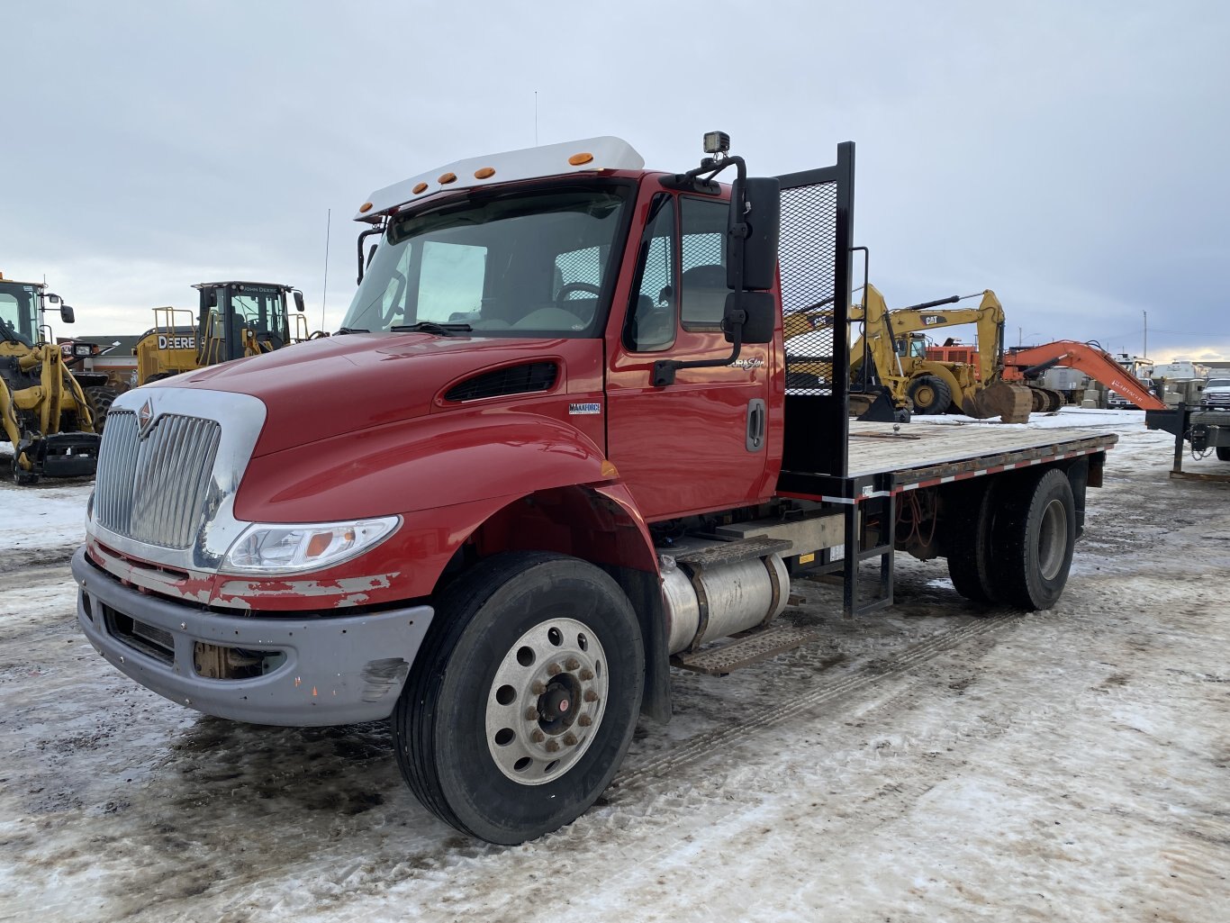 2013 International Durastar 4400 Deck Truck 4x2 Flatbed Truck #9295 BP