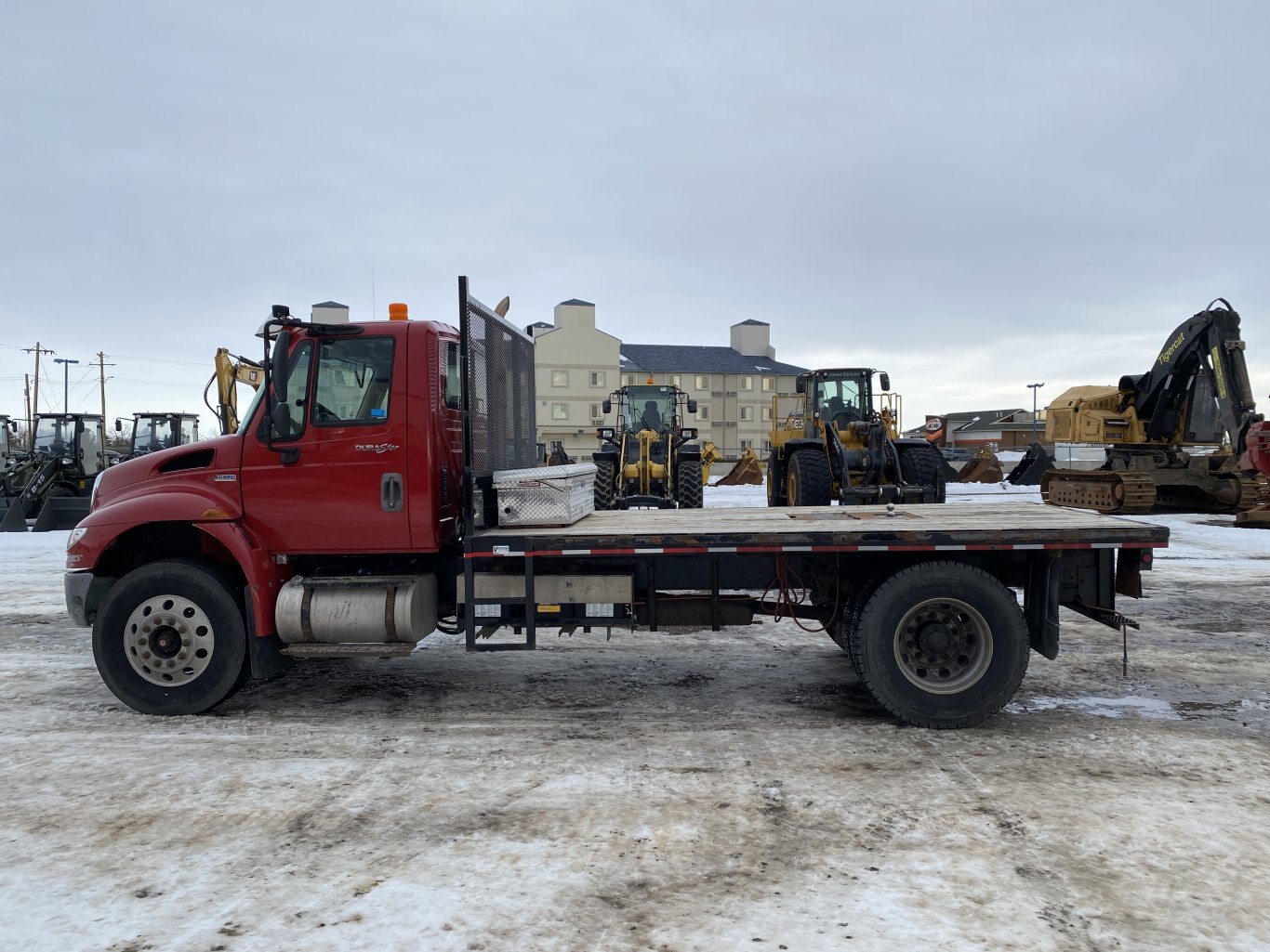 2013 International Durastar 4400 Deck Truck 4x2 Flatbed Truck #9295 BP