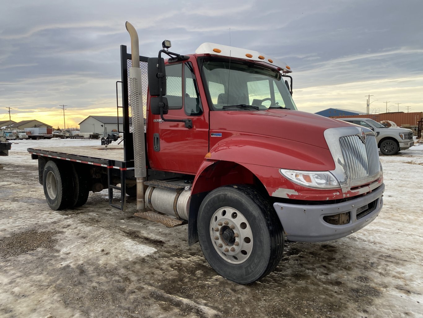 2013 International Durastar 4400 Deck Truck 4x2 Flatbed Truck #9295 BP