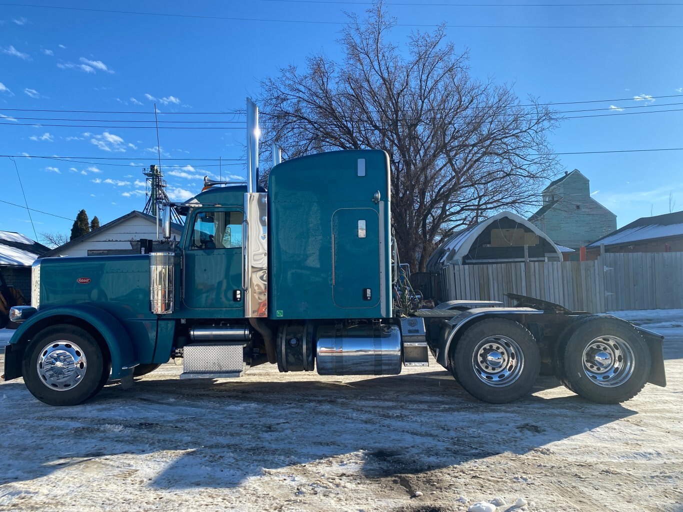 2015 Peterbilt 389 Sleeper Truck with Raised Roof #9296 BP