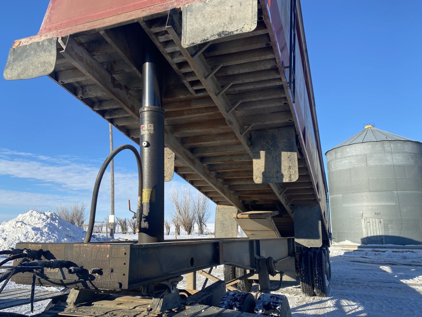 1995 Midland End Dump Trailer ** Wholesale Unit ** Triaxle Grain Trailer #9299 BP