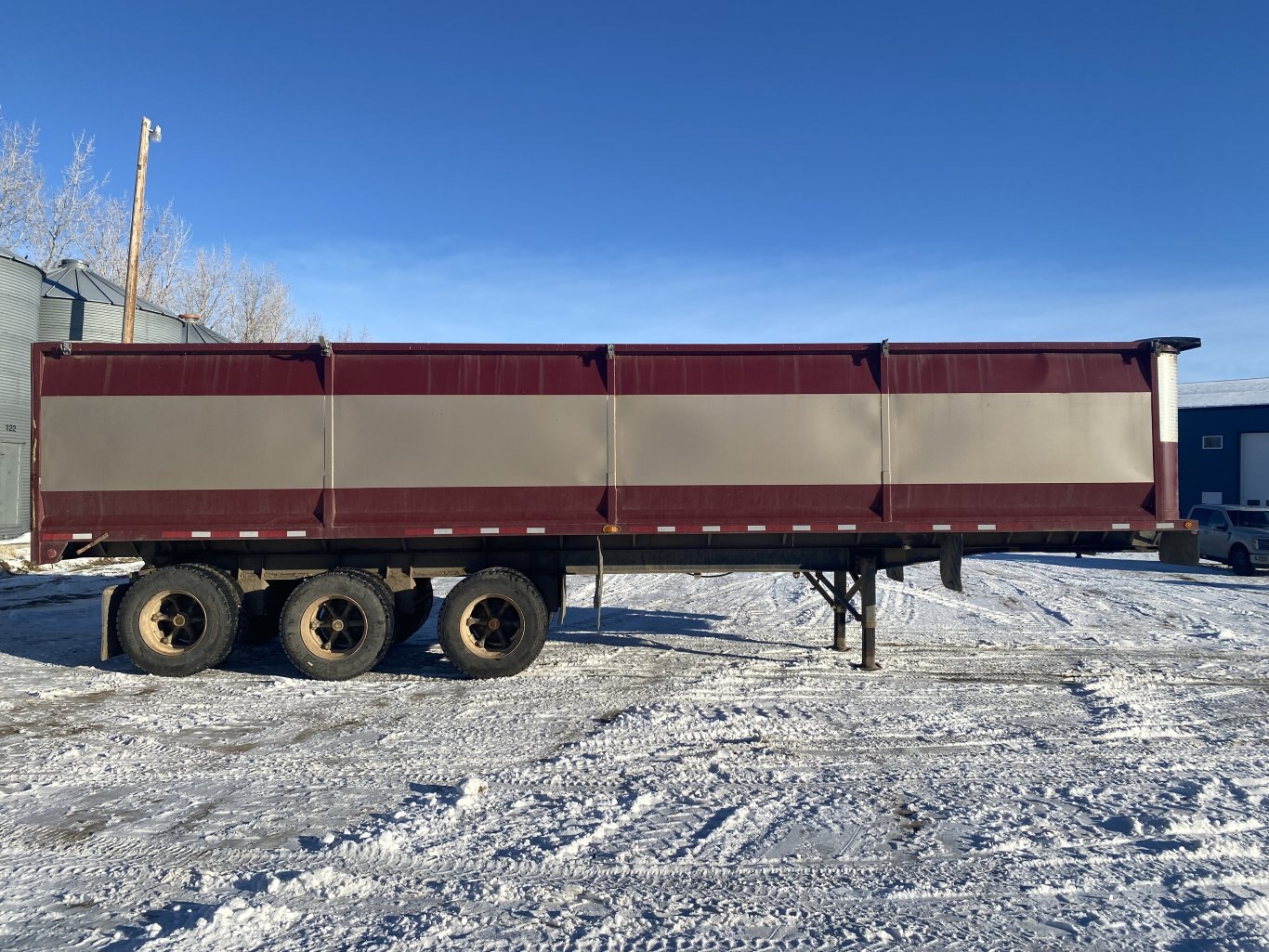 1995 Midland End Dump Trailer ** Wholesale Unit ** Triaxle Grain Trailer #9299 BP