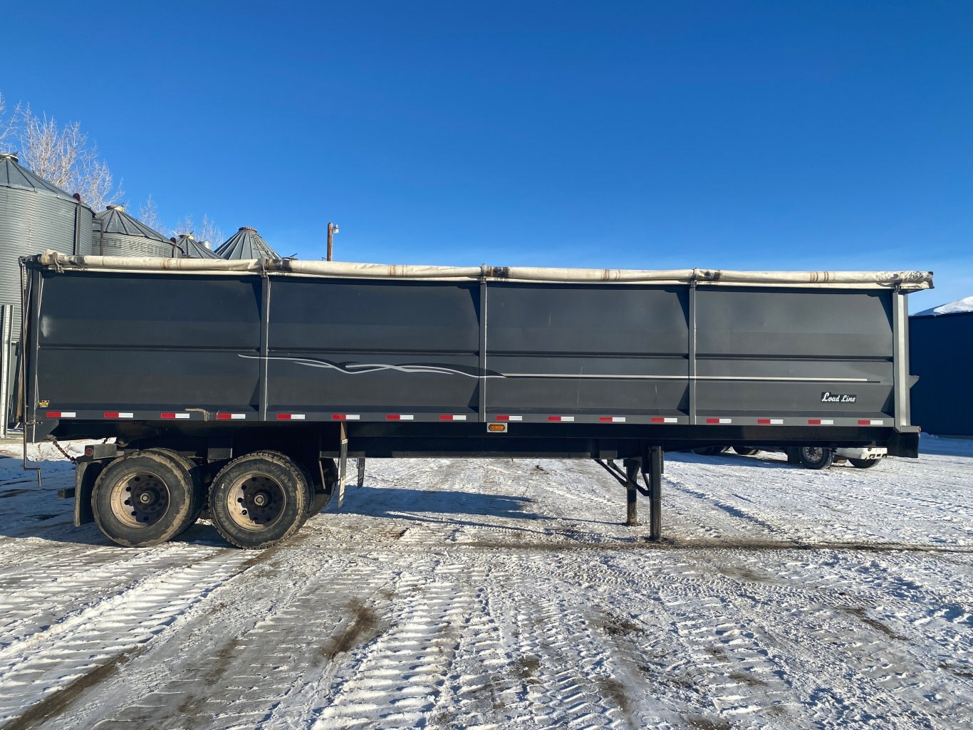 2021 Loadline End Dump Trailer ** Wholesale Unit ** Tandem Axle Grain Trailer #9301 BP