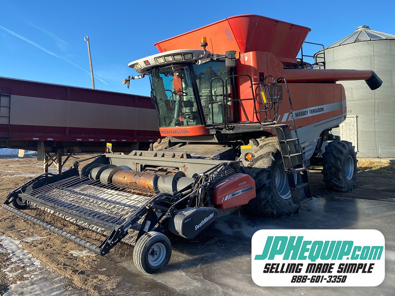 2007 Massey-Ferguson 9895 Combine with 14ft Pickup Header **Wholesale Unit**	#9309 BP