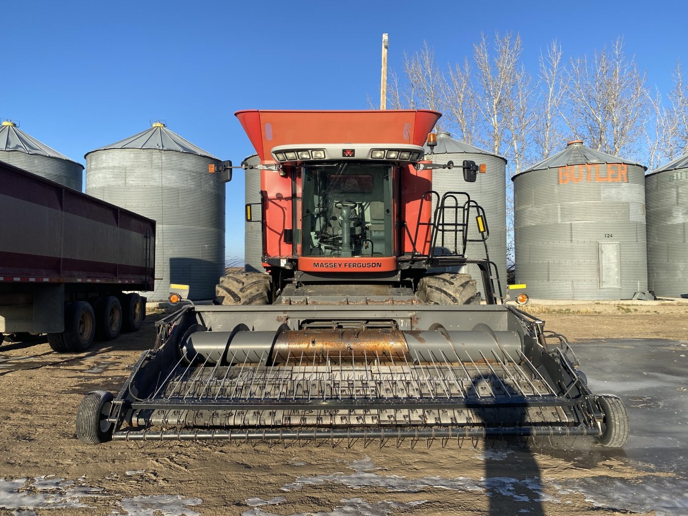 2007 Massey Ferguson 9895 Combine with 14ft Pickup Header **Wholesale Unit** #9309 BP