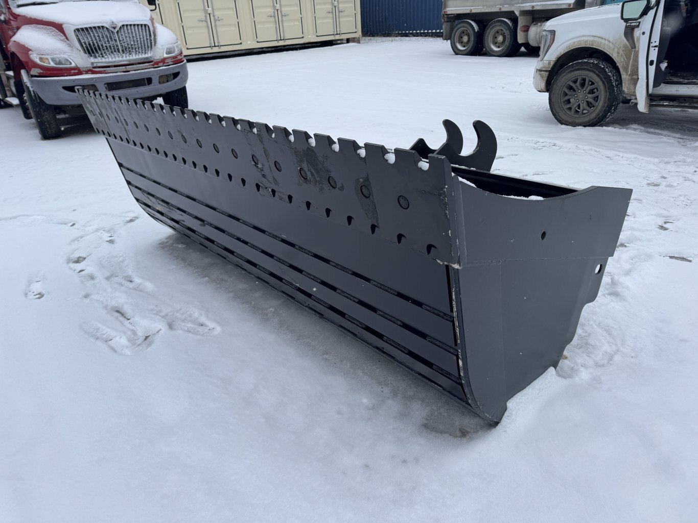 250 Series 120in Twist Excavator Manure Feedlot Bucket #10247 JPH