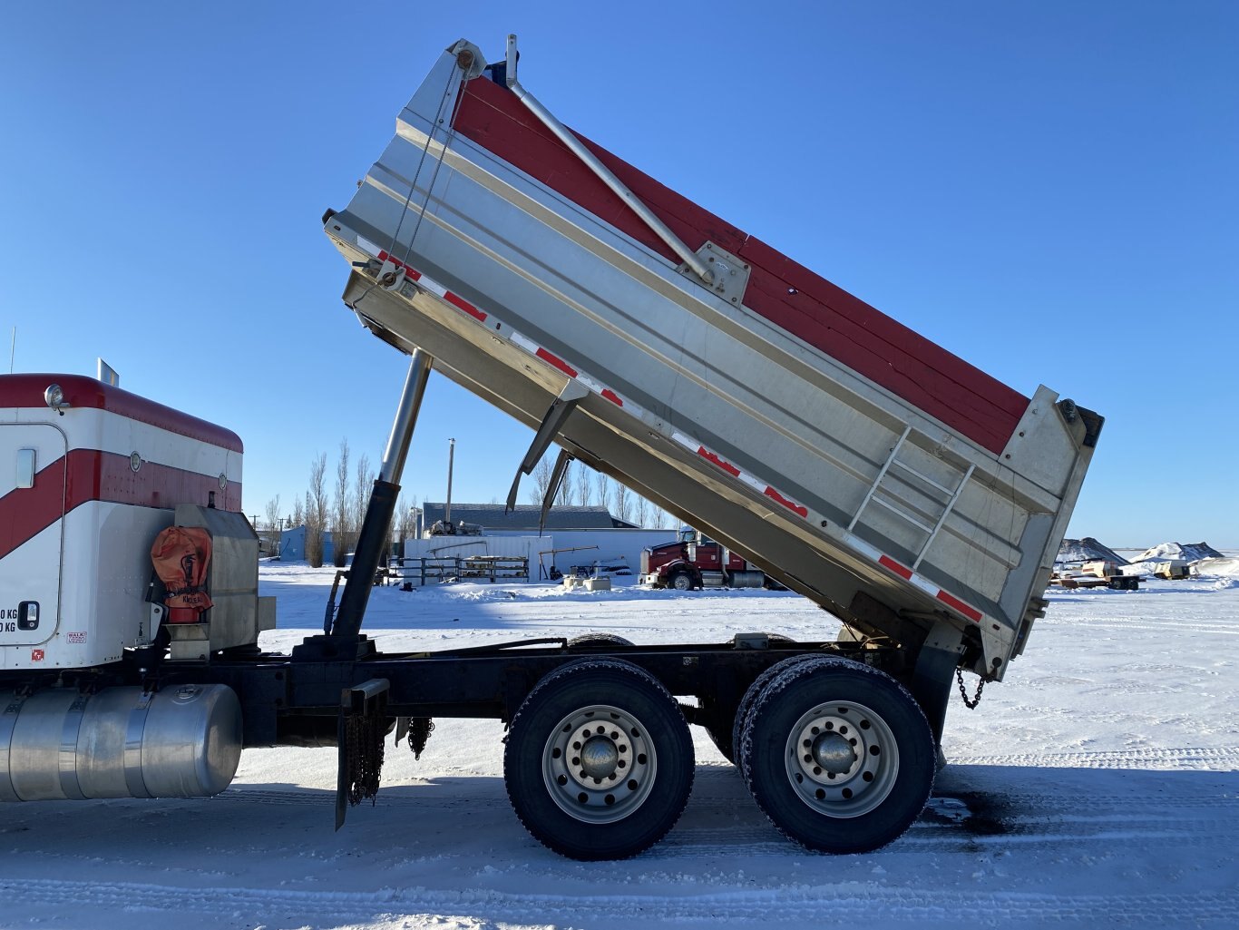 2013 Peterbilt 367 Gravel Truck Dump Truck #9317 BP