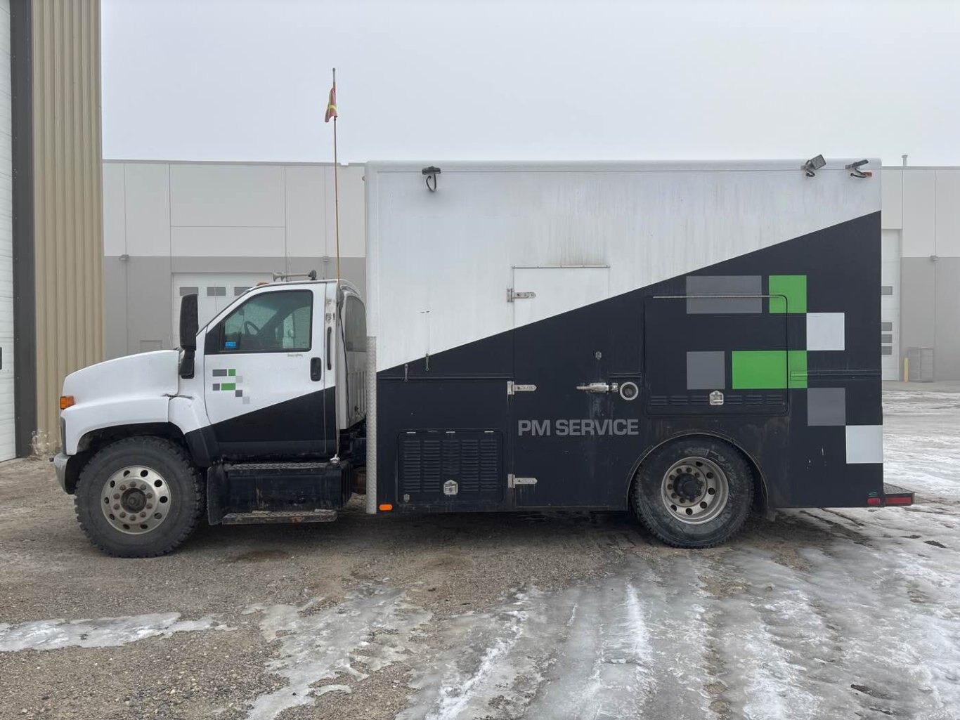 2008 GMC C7500 Lube Truck #9337 AS