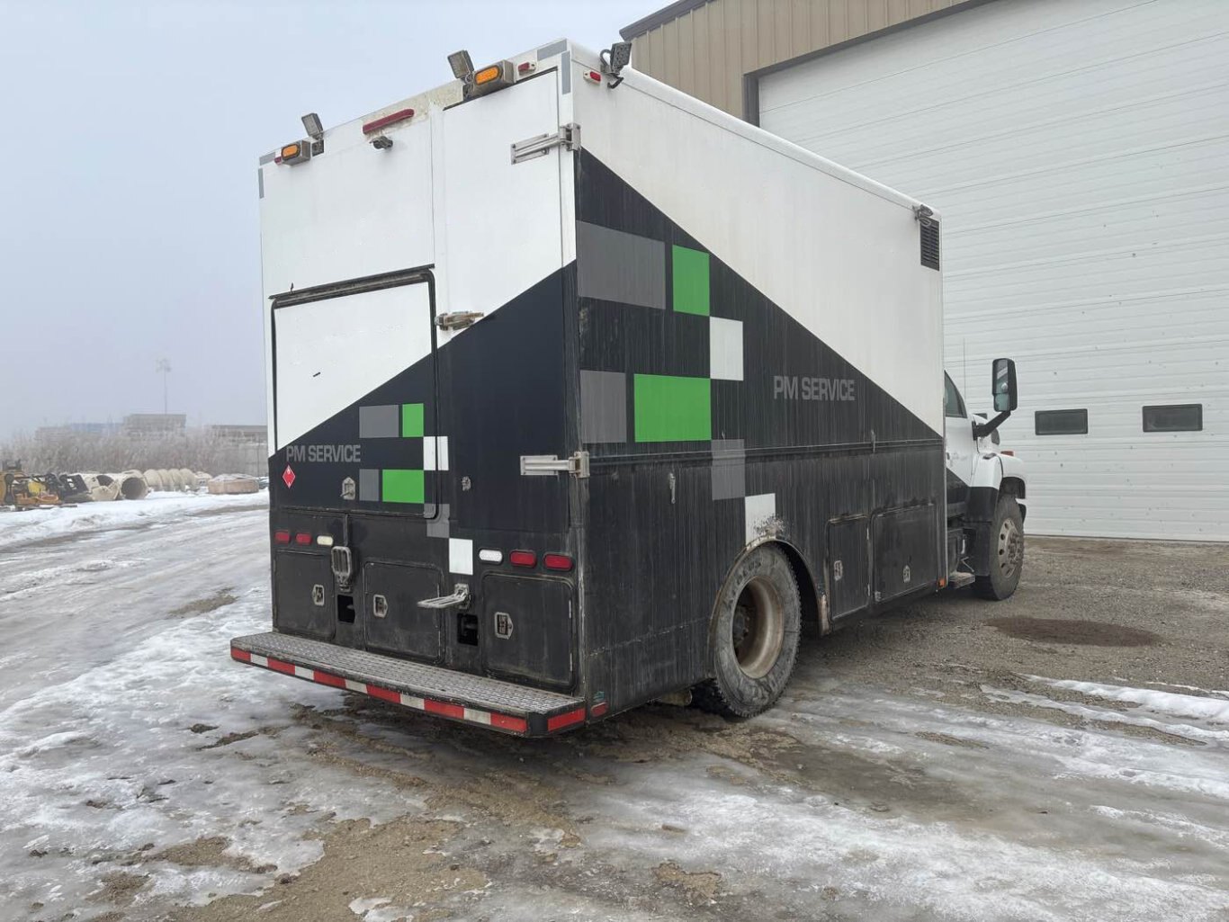 2008 GMC C7500 Lube Truck #9337 AS