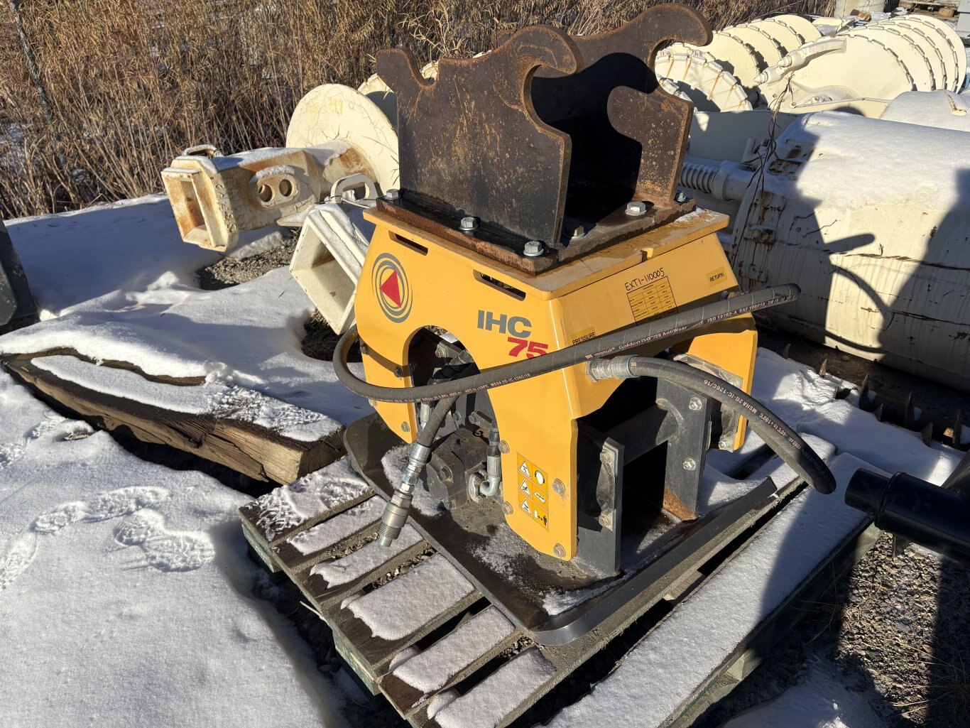 IHC 75 Compactor/Ho Pac for Excavator #9330 AS