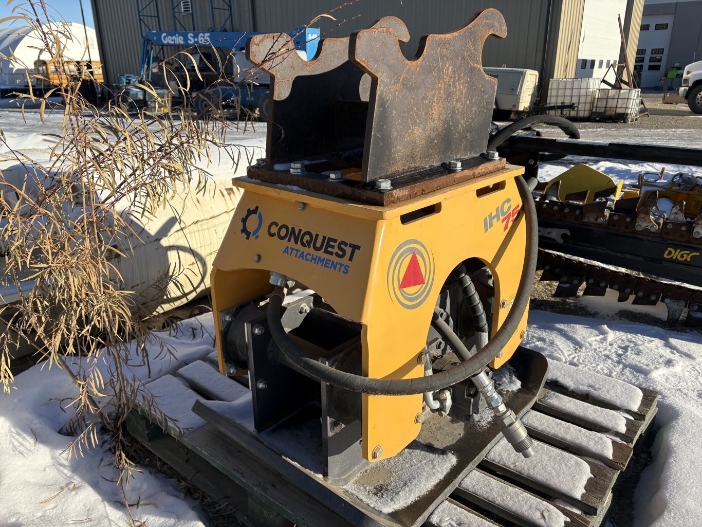 IHC 75 Compactor/Ho Pac for Excavator #9330 AS