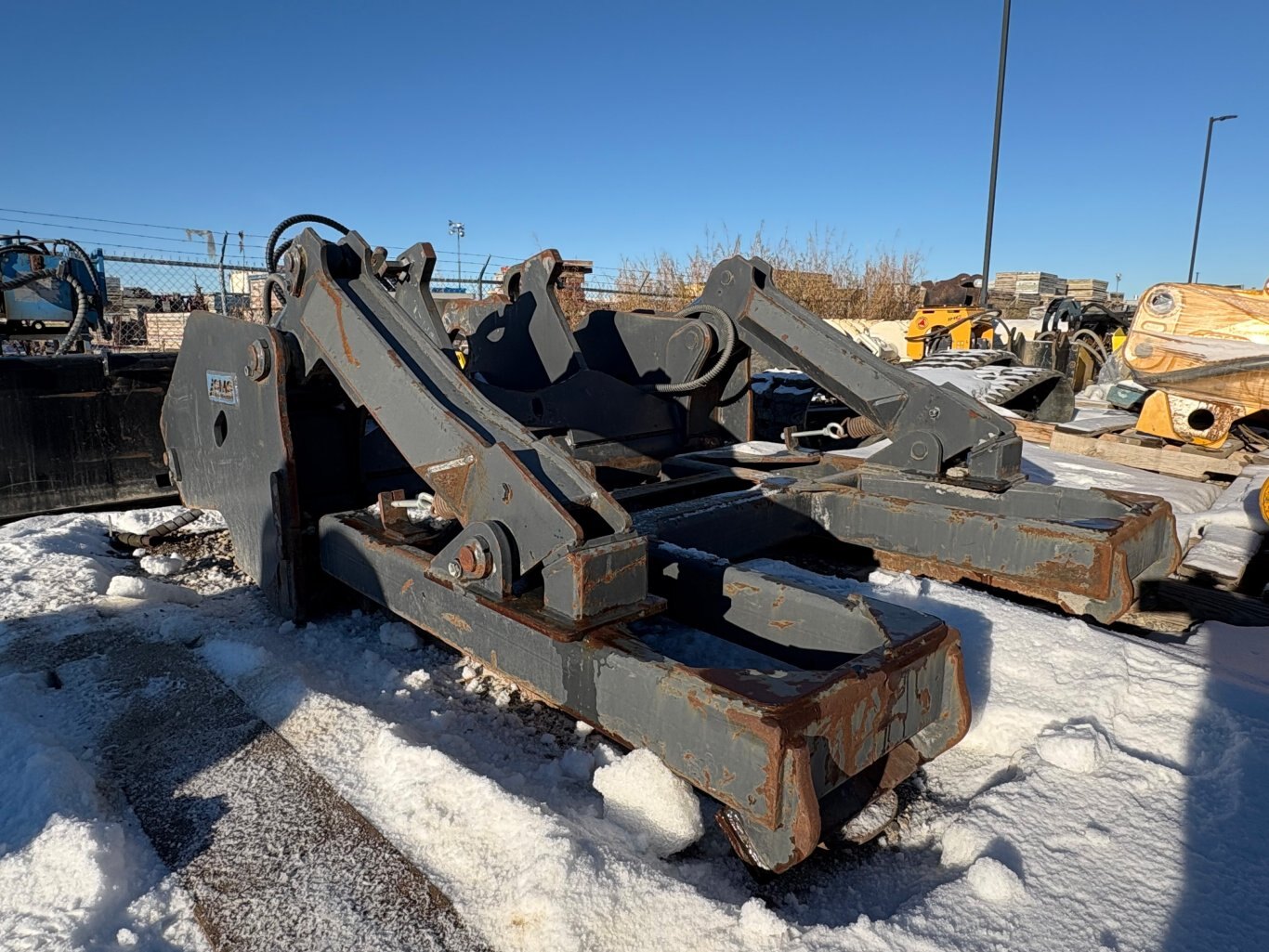 WBM Pipe Grapple for Komatsu #9332 AS