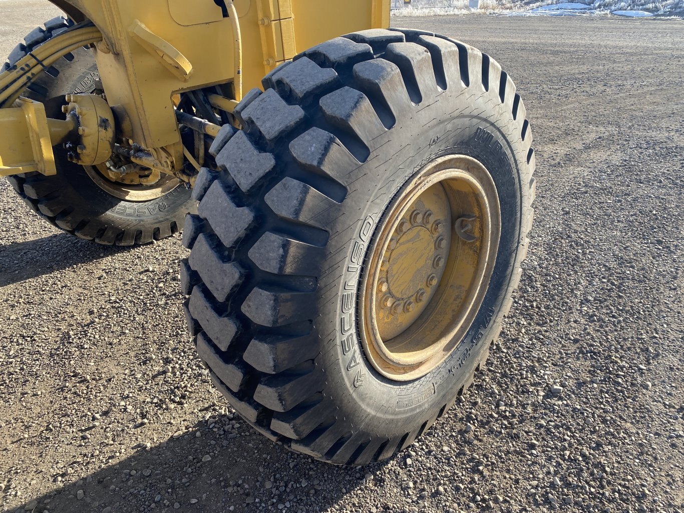 2004 Deere 772CH Series II Motor Grader 772CH Motor Grader #9338 BP