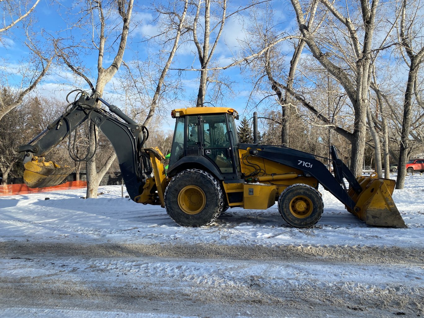 2018 Deere 710L Backhoe 4X4 Backhoe #9339 BP