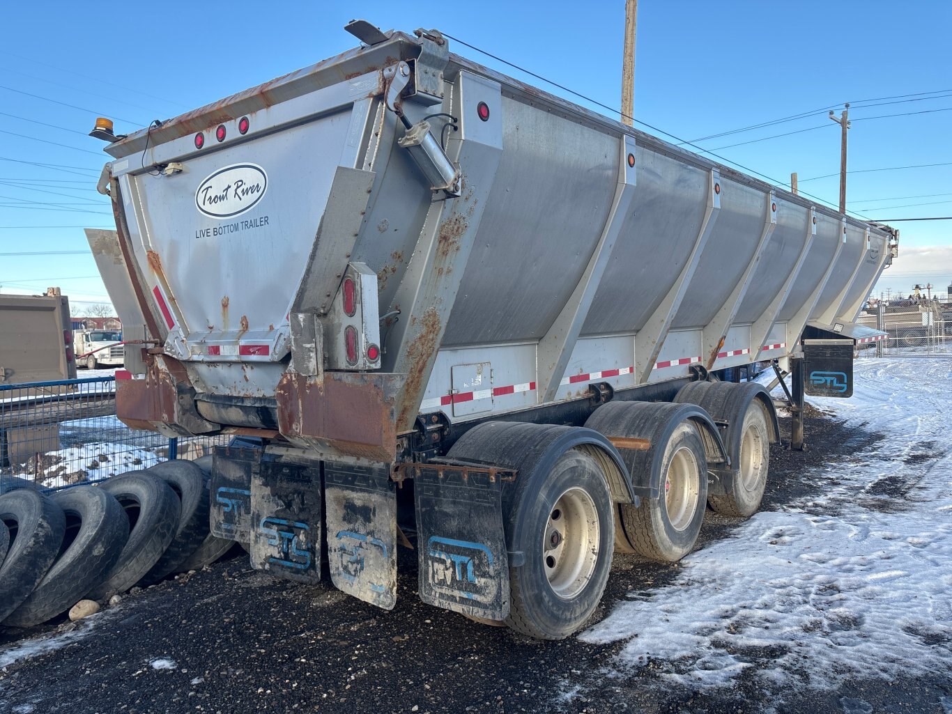 2015 Trout River 38' Tri Axle Live Bottom Trailers #9341 AS