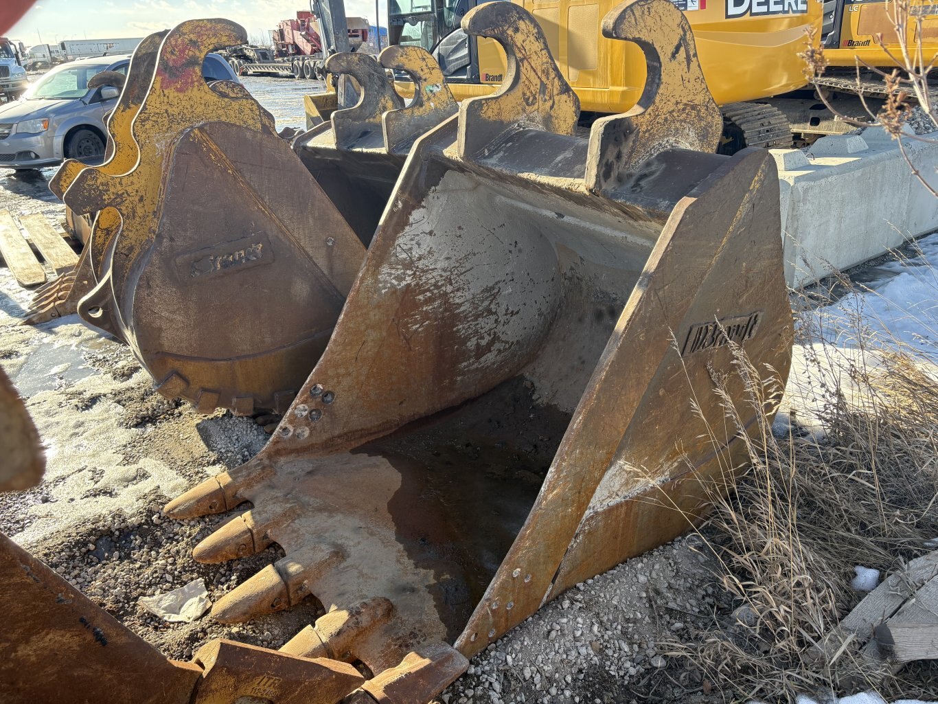 Brandt 400 Series Dig Bucket 53'' #9357 AS