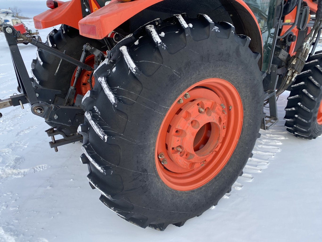 2019 Kubota M5 091D Tractor 4WD w/ M37 Loader & Bucket #9359 BP