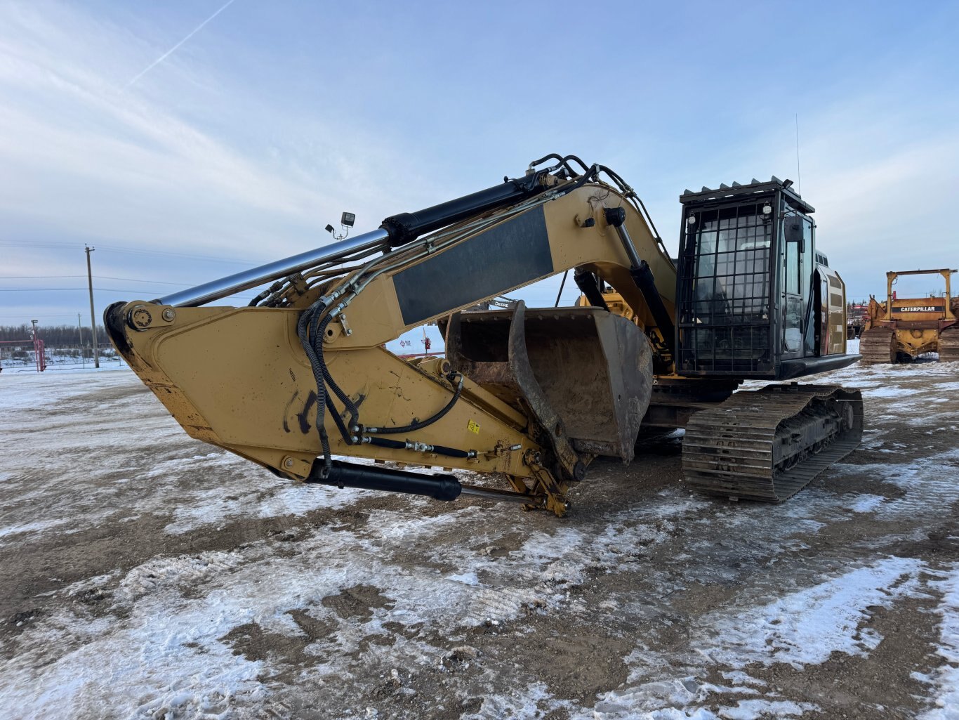 2015 CAT 326FL Excavator with Thumb #9360 JP