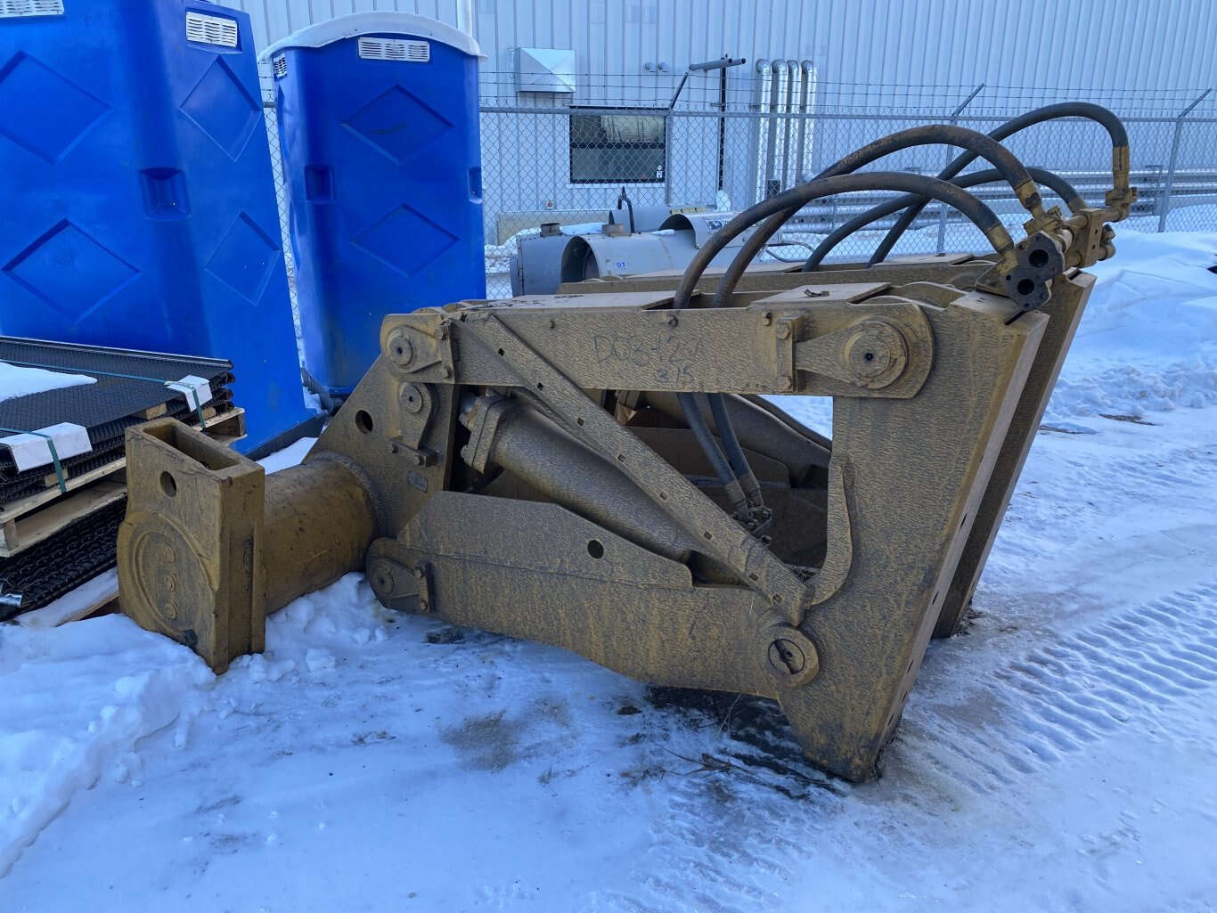 Komatsu D155 Multishank Ripper Model: DRP150 2 #9374 BP