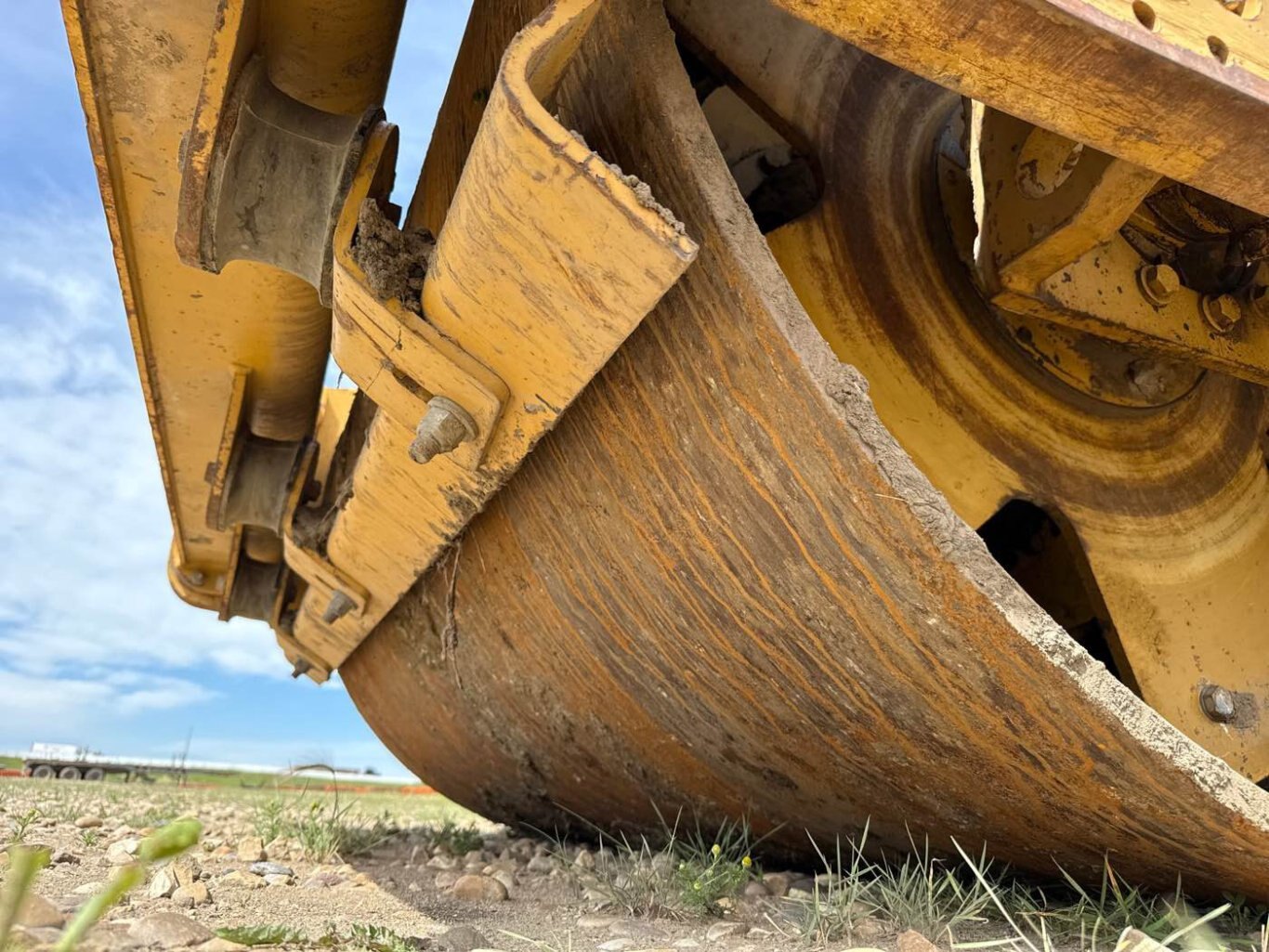 2006 CAT CS583E Smooth Drum Compactor #9400 JP