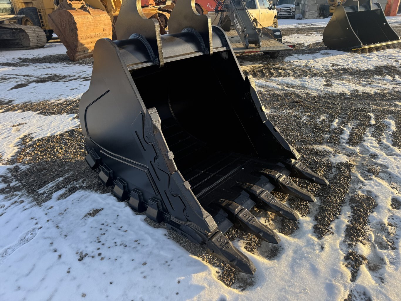 Excavator 300 Series Dig Bucket 54 Mining Extreme Duty #E300BDM54 JPH