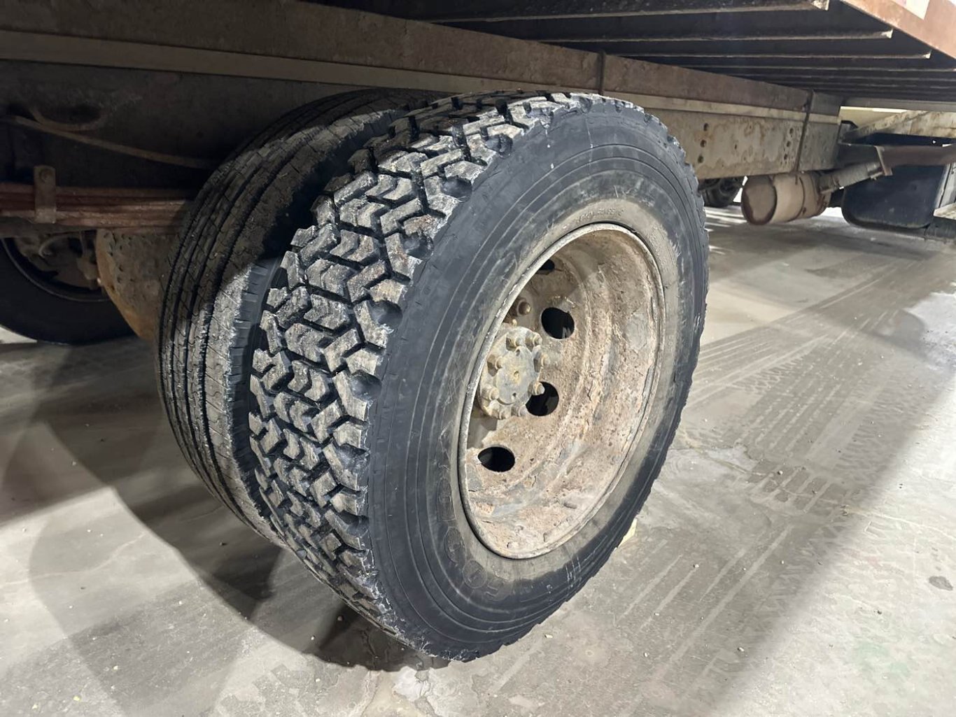 1991 International 4700 (4x2) Sanding Truck #9420 JA