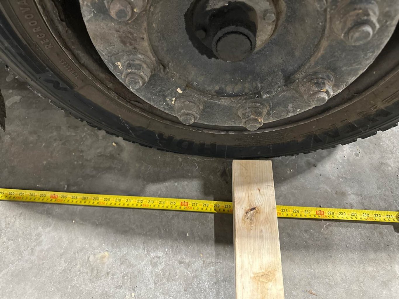 1991 International 4700 (4x2) Sanding Truck #9420 JA