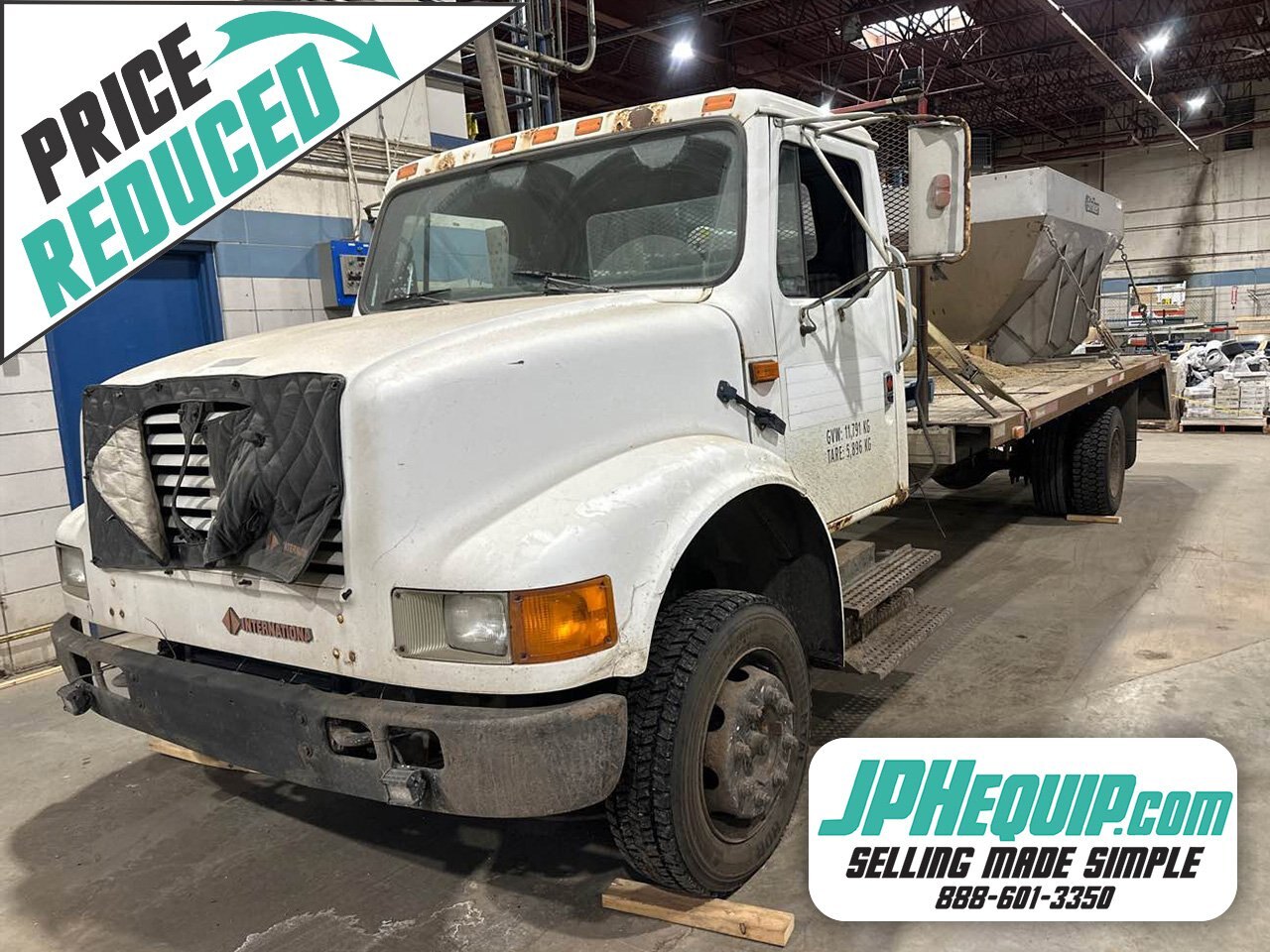 1991 International 4700 (4x2) Sanding Truck #9420 JA
