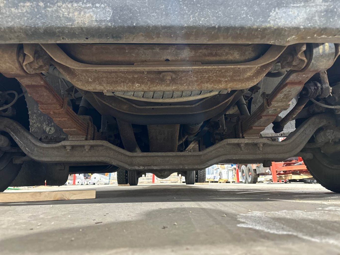 1991 International 4700 (4x2) Sanding Truck #9420 JA