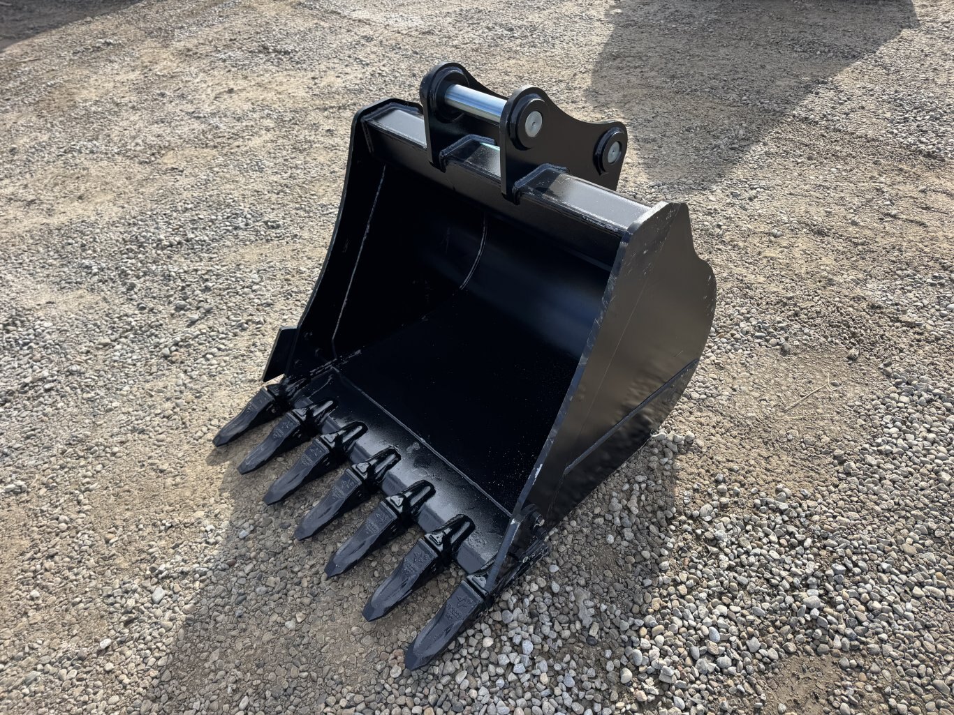 2025 36 Dig Bucket 80 Series Excavator 50 mm pins #E50MMDB36 JPH