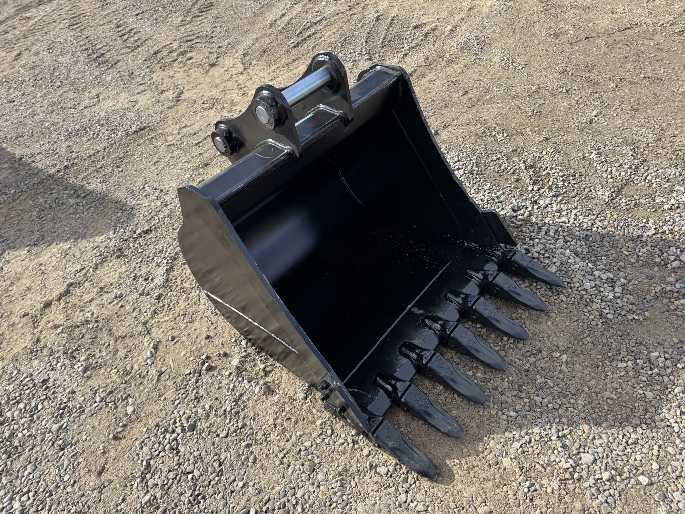 2025 36 Dig Bucket 80 Series Excavator 50 mm pins #E50MMDB36 JPH