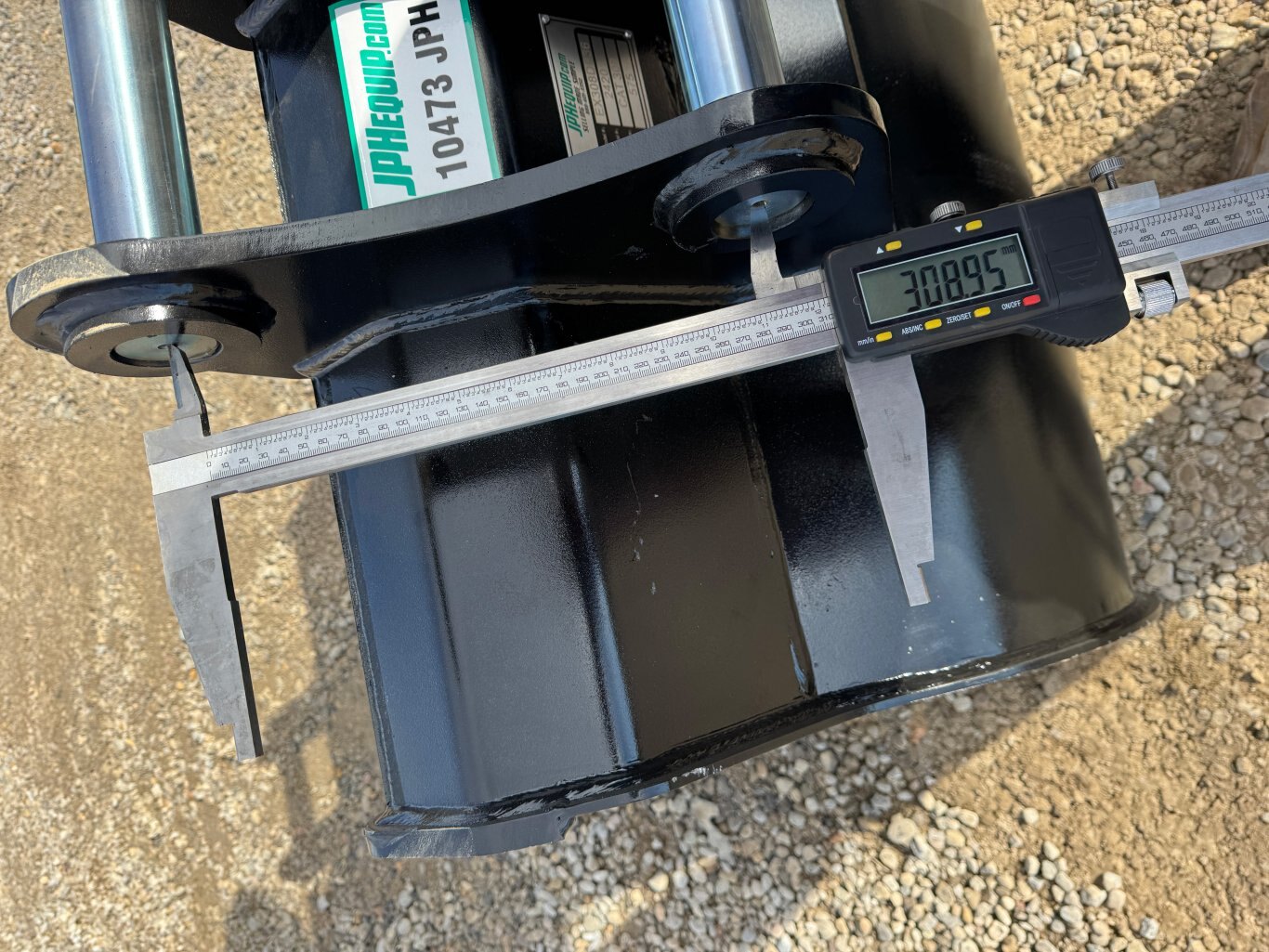 2025 36 Dig Bucket 80 Series Excavator 50 mm pins #E50MMDB36 JPH