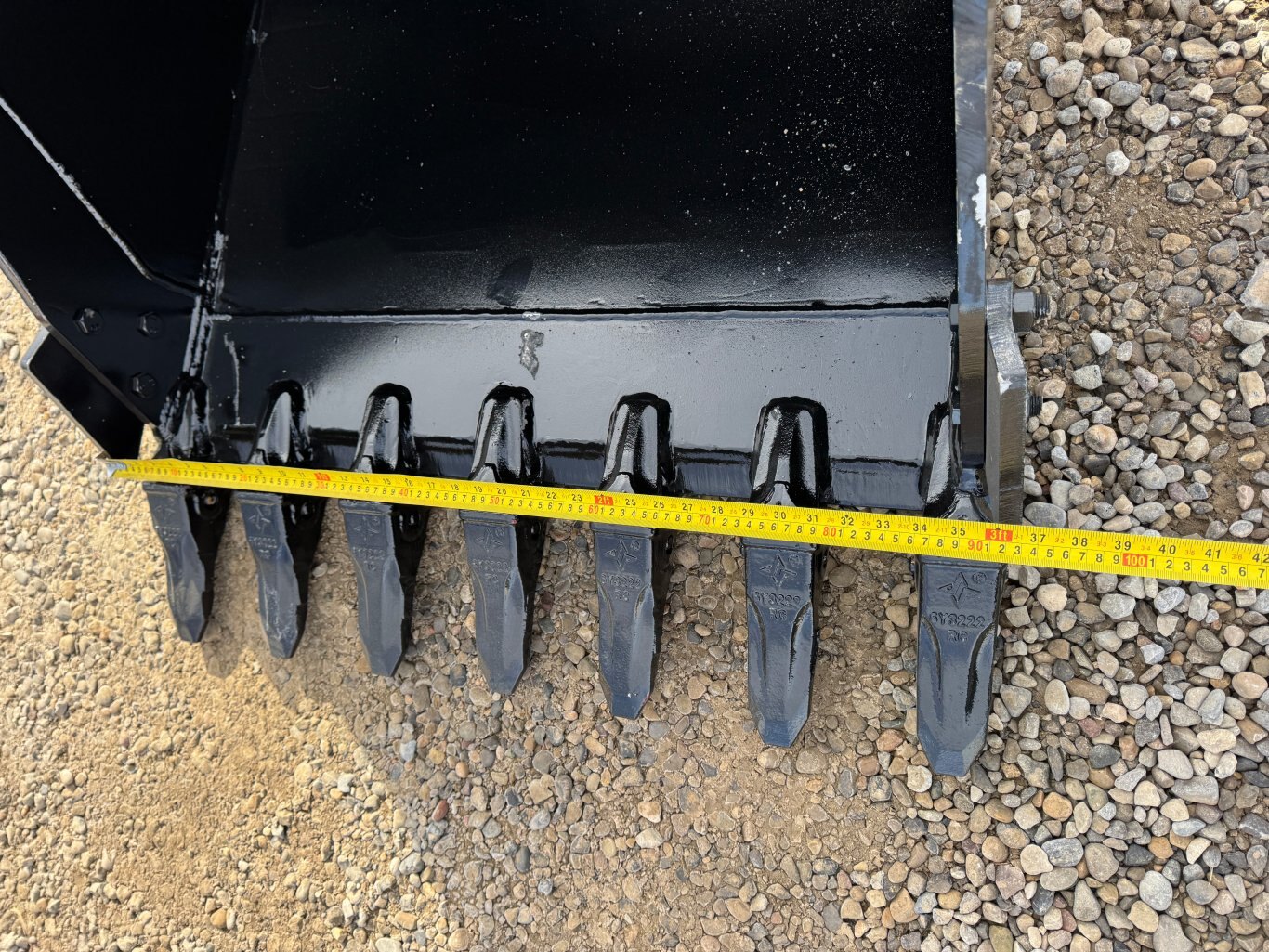 2025 36 Dig Bucket 80 Series Excavator 50 mm pins #E50MMDB36 JPH