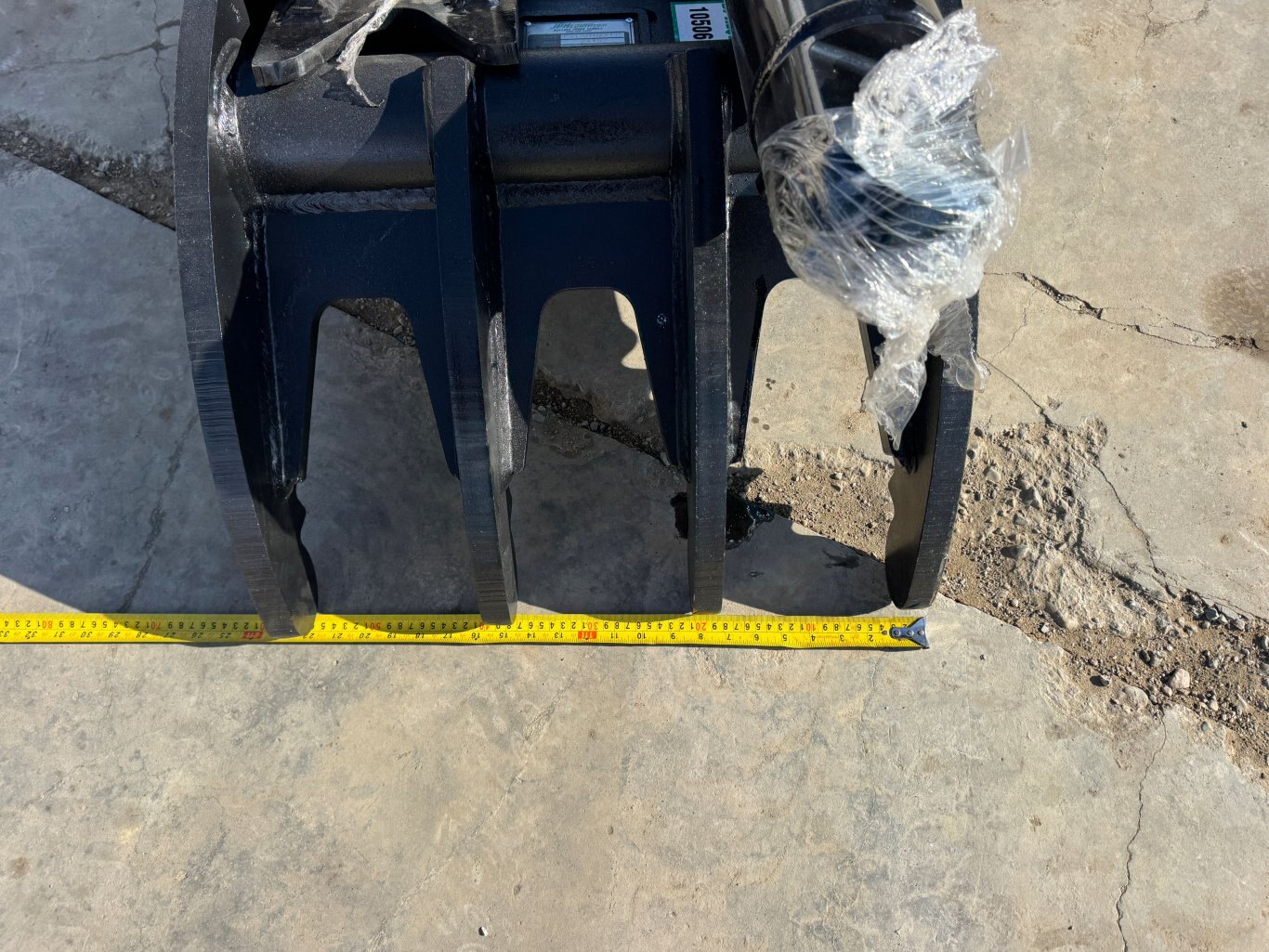 2025 Hydraulic Thumb 120 Series Excavator 65 mm Pins #E120TH65MM JPH