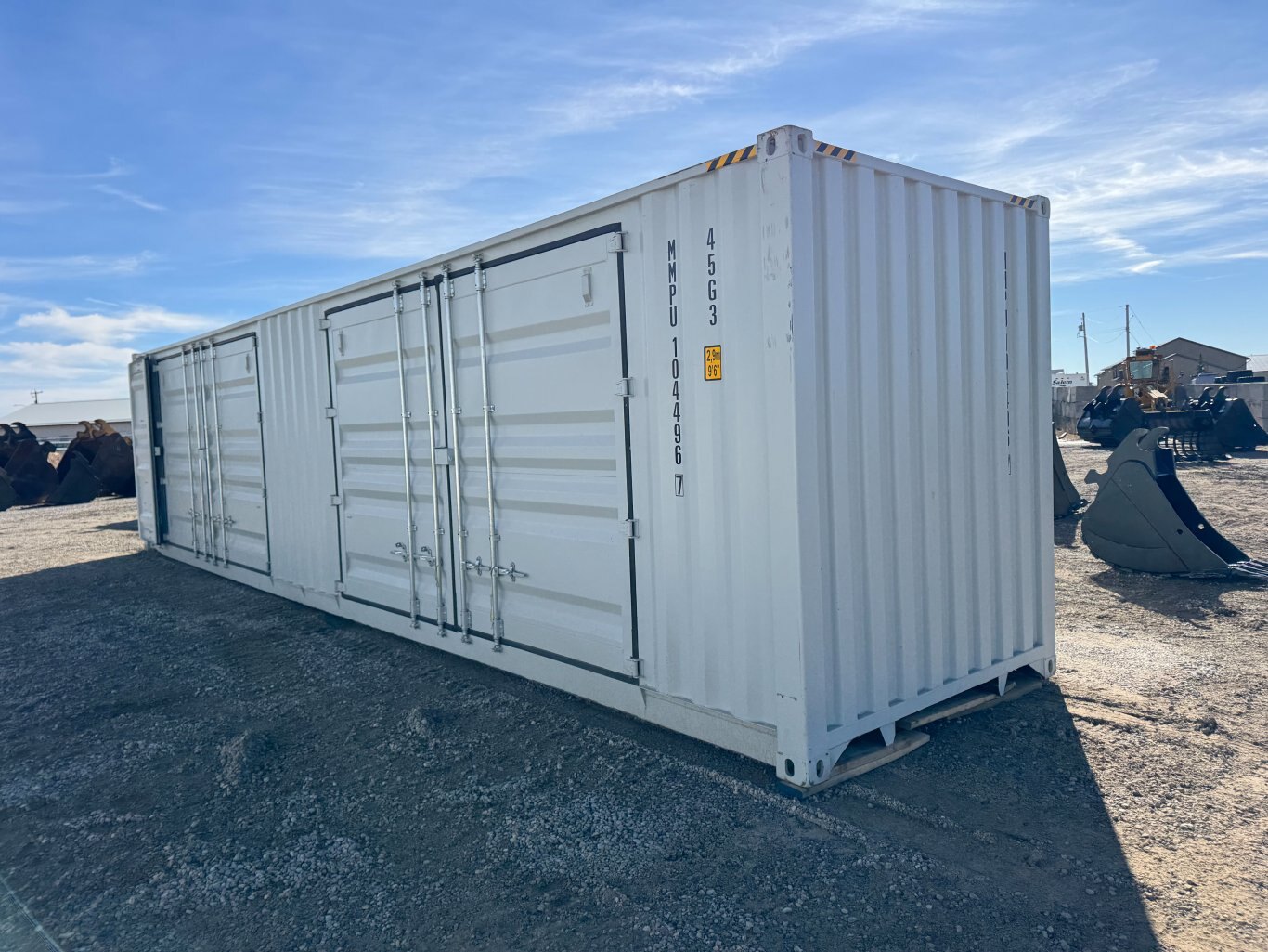 40' Seacan 1 Front & 2 Large Side Doors 1 Trip #10508 JPH