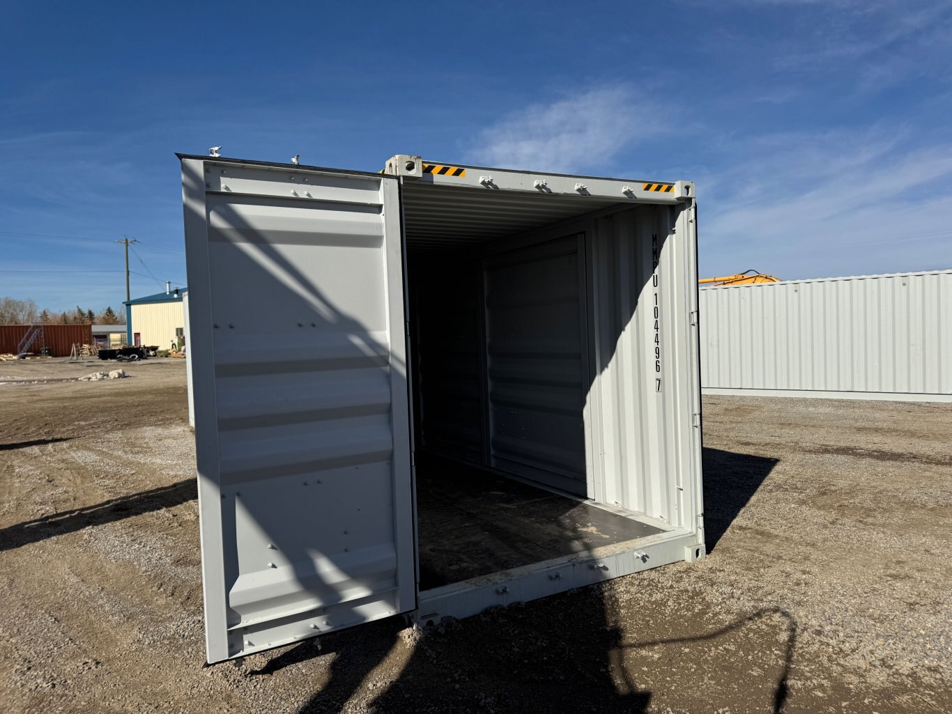 40' Seacan 1 Front & 2 Large Side Doors 1 Trip #10508 JPH