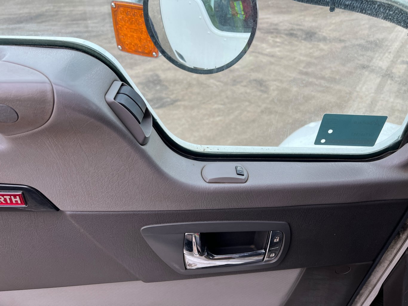 2016 Kenworth T4 Cable Deck Truck Car Hauler / Tow Truck Day Cab #9486 BP