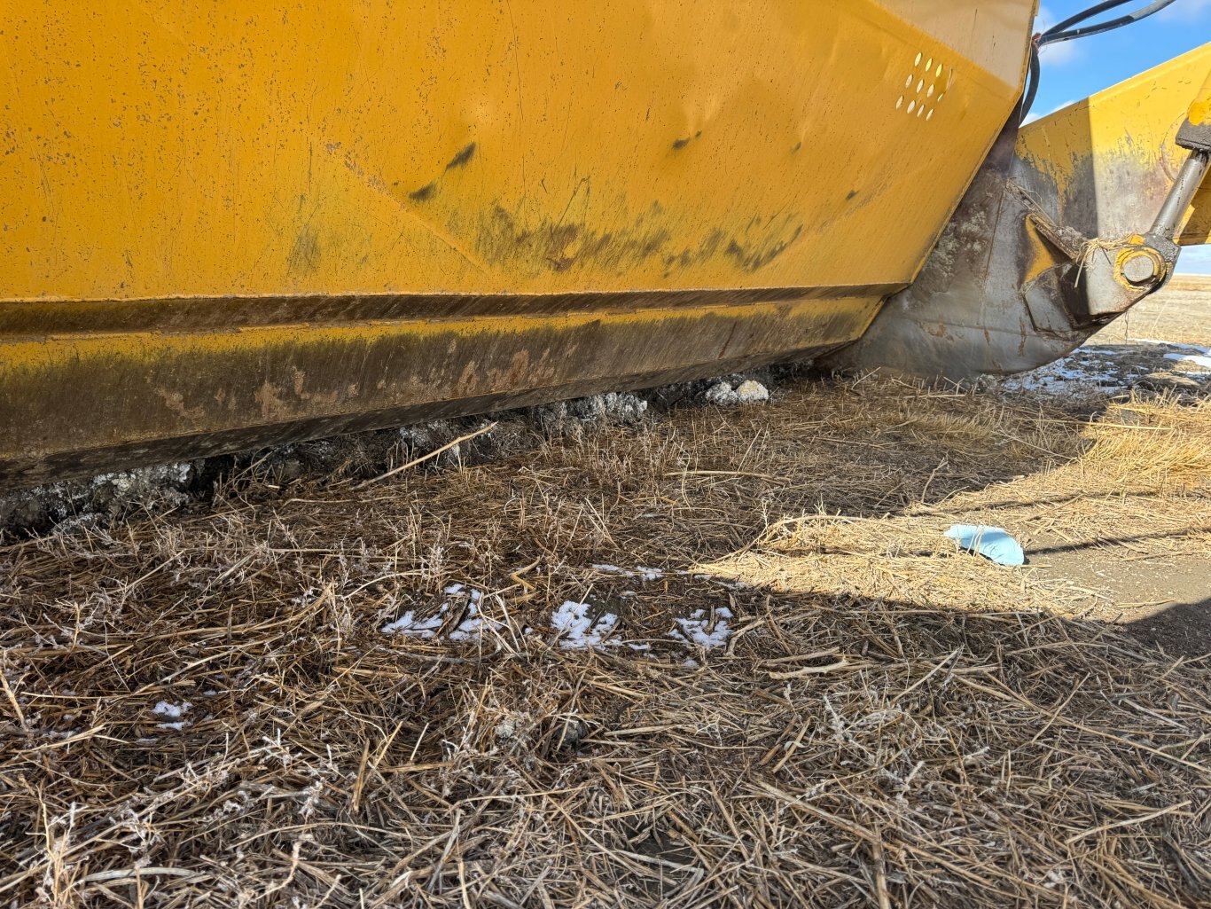 2006 Humdinger 19 cu. yd. Pull Scraper #9489 JP