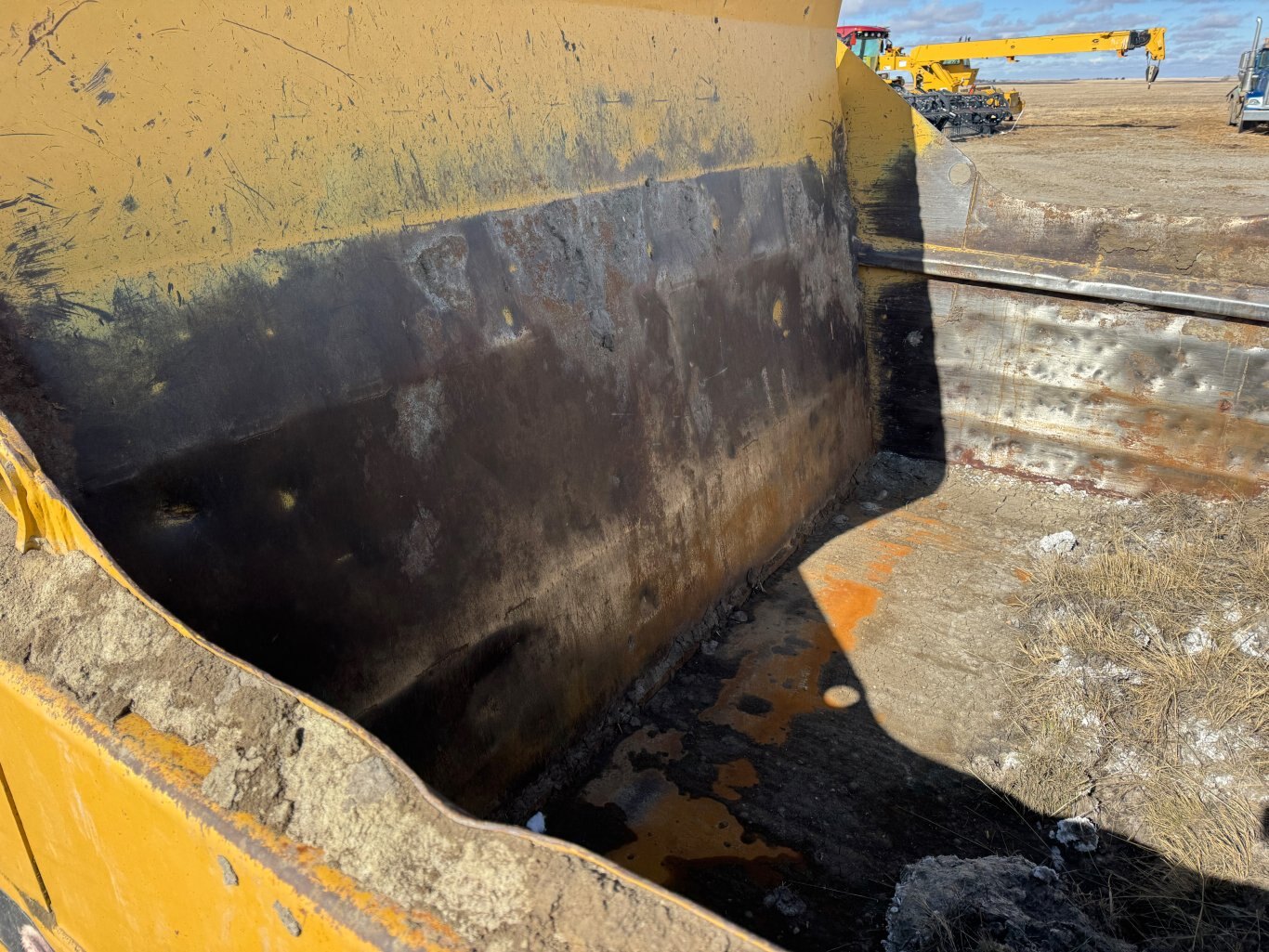 2006 Humdinger 19 cu. yd. Pull Scraper #9489 JP