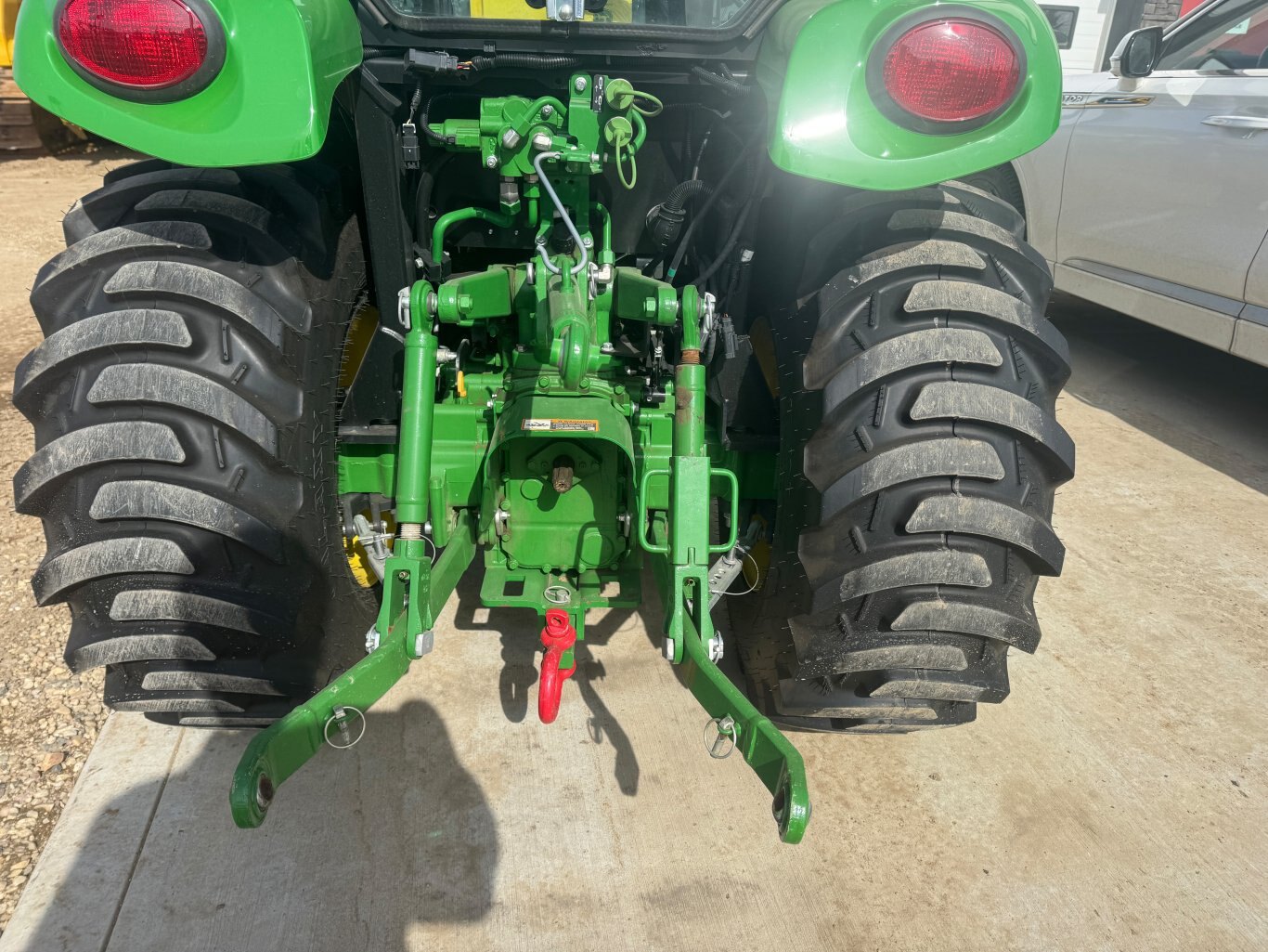 2022 John Deere 3039R Tractor with Front Loader #9504 JP