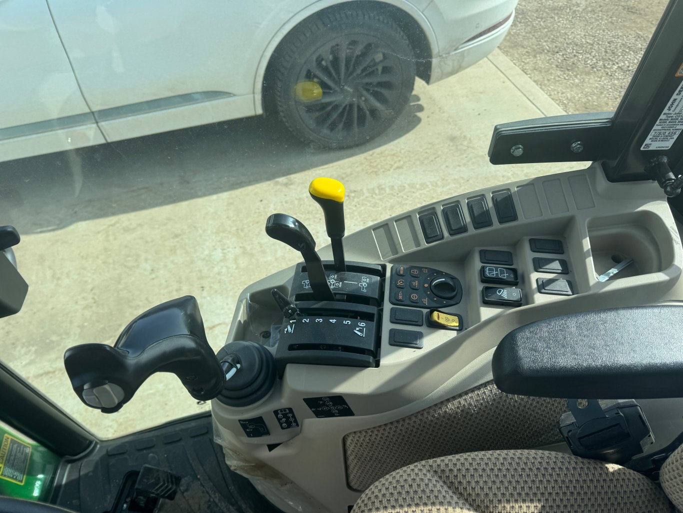 2022 John Deere 3039R Tractor with Front Loader #9504 JP