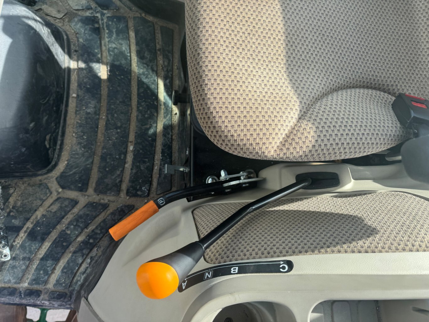 2022 John Deere 3039R Tractor with Front Loader #9504 JP